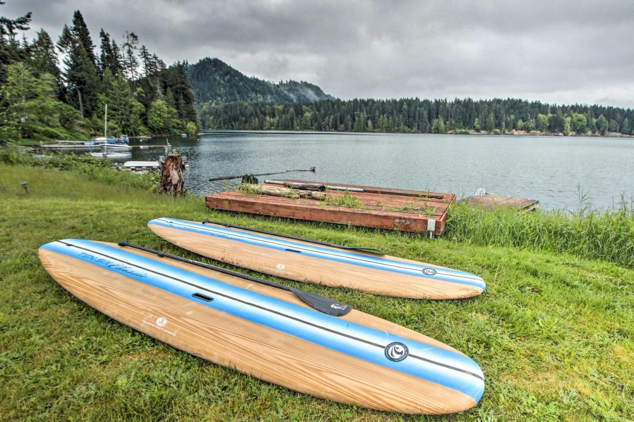Lakefront Cabin With Stunning Mountain Views And Dock! Mineral Екстериор снимка