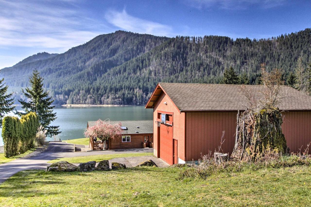 Lakefront Cabin With Stunning Mountain Views And Dock! Mineral Екстериор снимка